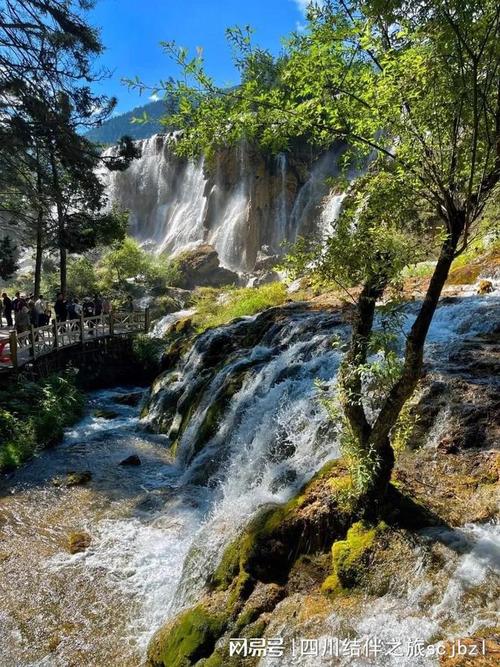 去成都九寨沟旅游攻略 （成都九寨沟旅游攻略景点必去三天游）